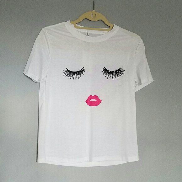 LAST ONE! Kissy face eyelash short sleeve tee - Picture 2 of 6